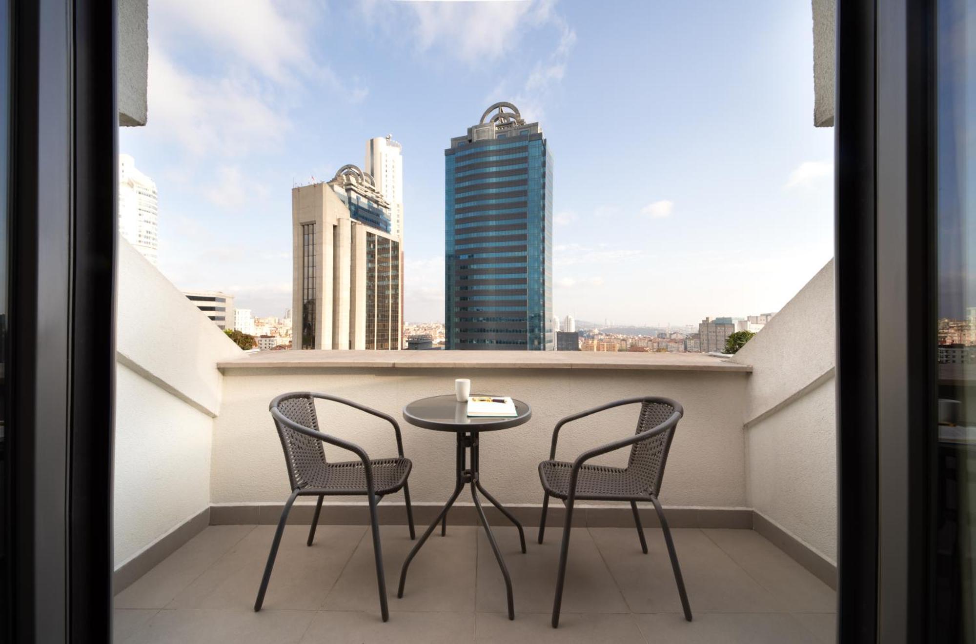 Tryp By Wyndham Istanbul Sisli Hotel Buitenkant foto